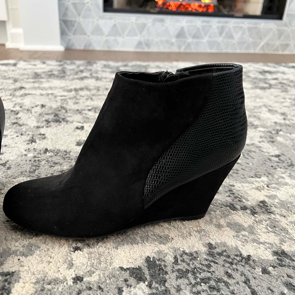 Report Black Bootie Size 7